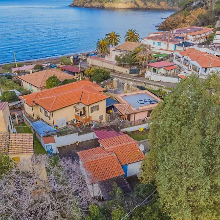 Casa A 30 Metri Da Pareti * קאפוליברי