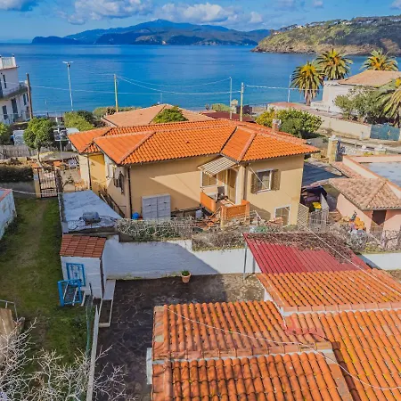 Casa A 30 Metri Da Pareti Tatil Evi