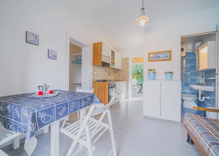 Casa A 30 Metri Da Pareti בית נופש קאפוליברי