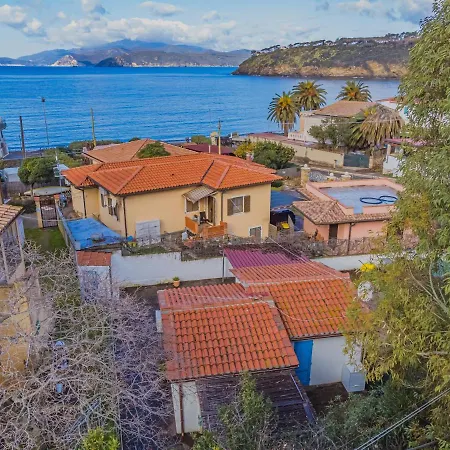 בית נופש Casa A 30 Metri Da Pareti קאפוליברי
